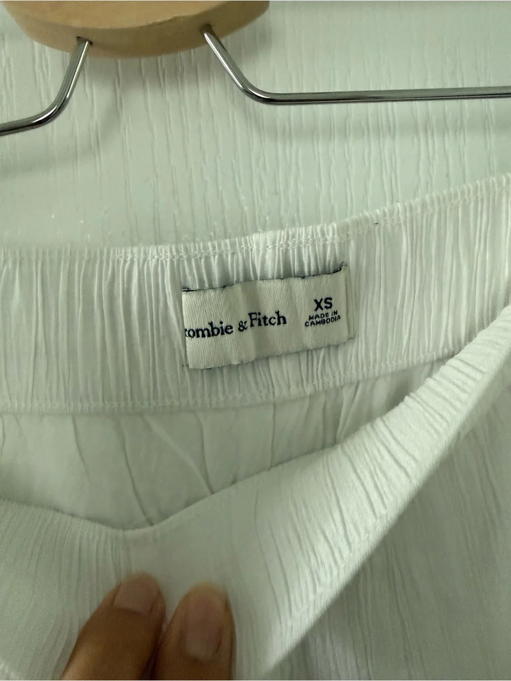Abercrombie & Fitch White Elastic-Waist Wide Pants